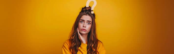 Comment choisir entre agence audiovisuelle et vidéaste freelance ?