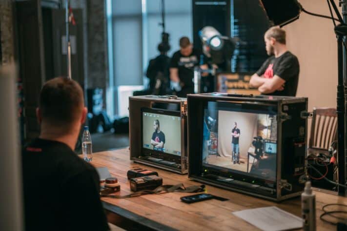 Tournage vidéo avec écrans